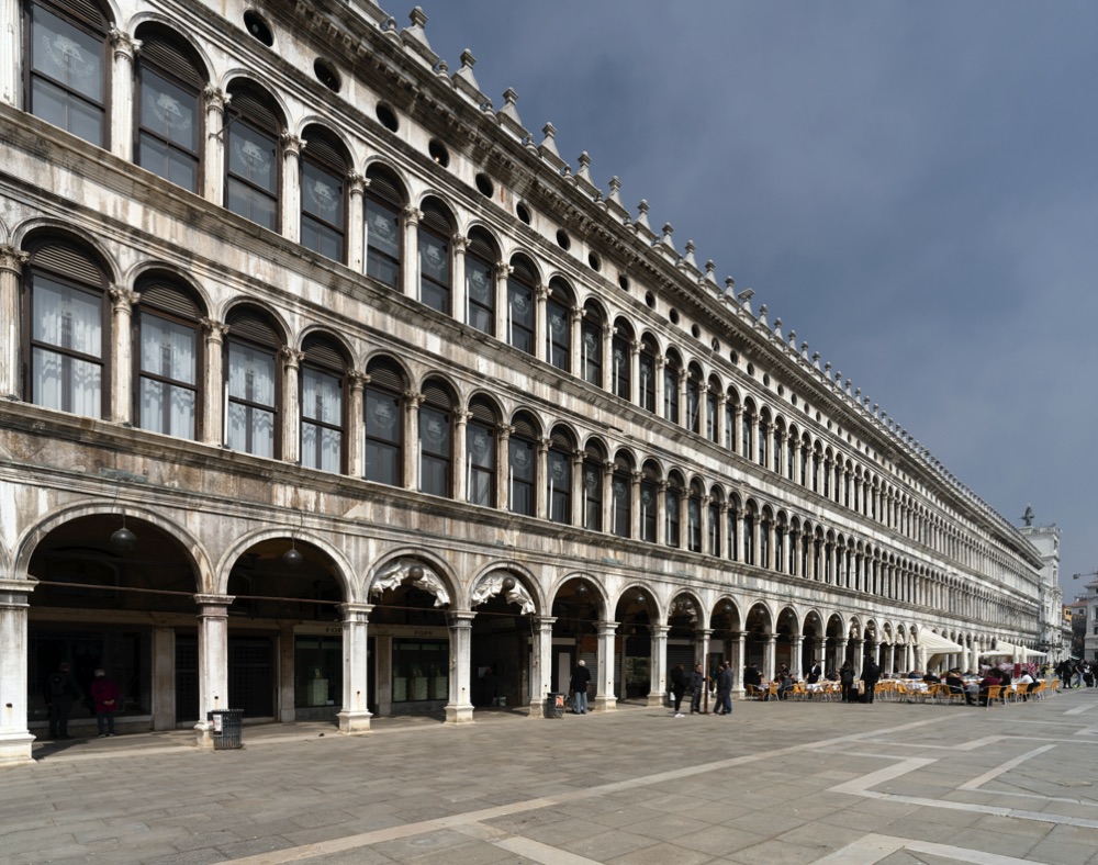 PIAZZA SAN GABRIELE - FAO Building