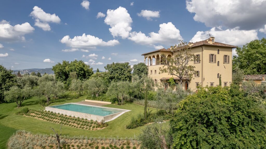 Villa il Gioiello: renovation between the present and the past