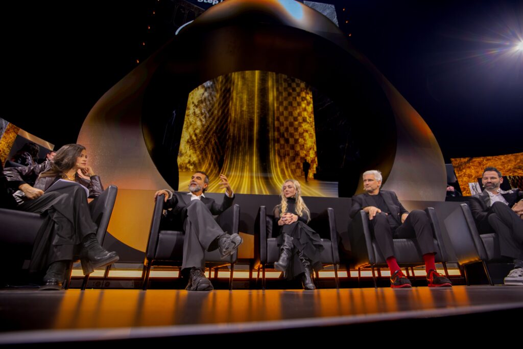 IQOS Curious X anf Seletti