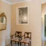 Casa Plató: h3o architects trasforma un set cinematografico in una dimora senza tempo