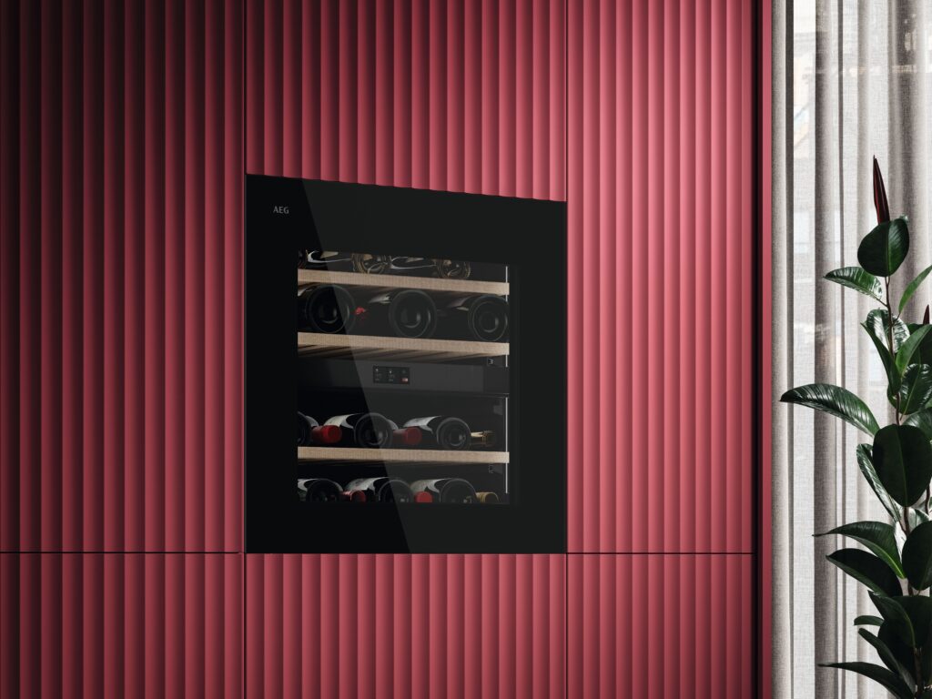 Il microclima perfetto incontra il Design Total Black: AEG firma l’eccellenza per i veri intenditori